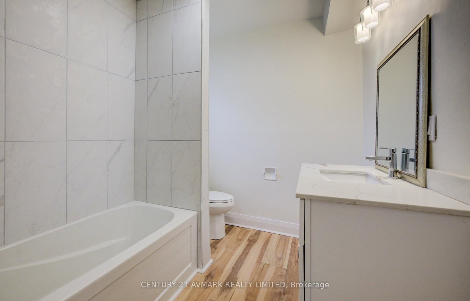 Detached House for sale at 336 Geneva Street, St. Catharines, Ontario, L2N 2G7 - Fairview - MLS: X13011496