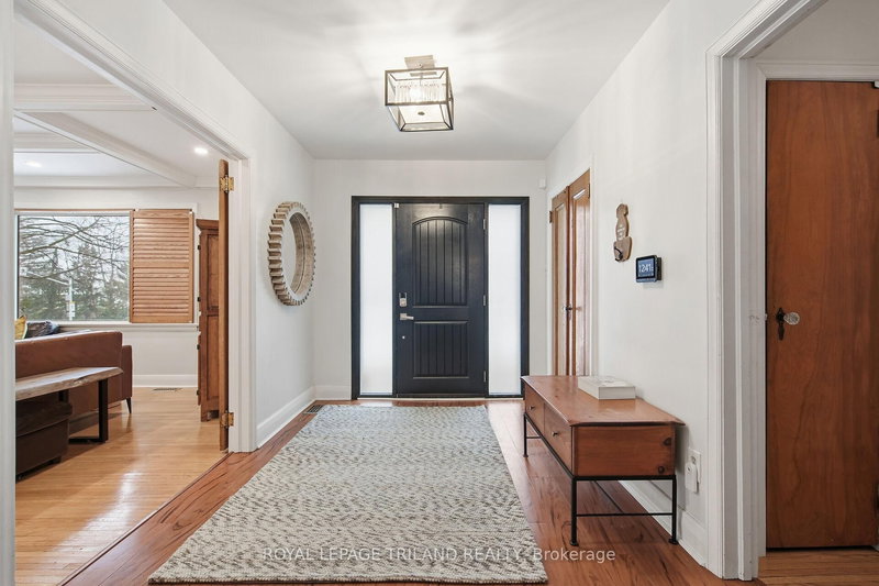 831 Riverside Dr, London North, N6H 2T1 | Image 2