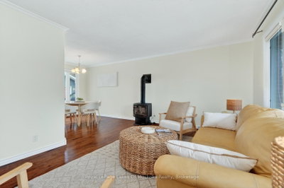 234 Yonge Street — more photos