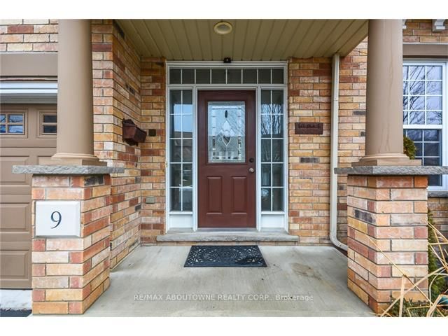 Upper - 9 Geddes Crescent