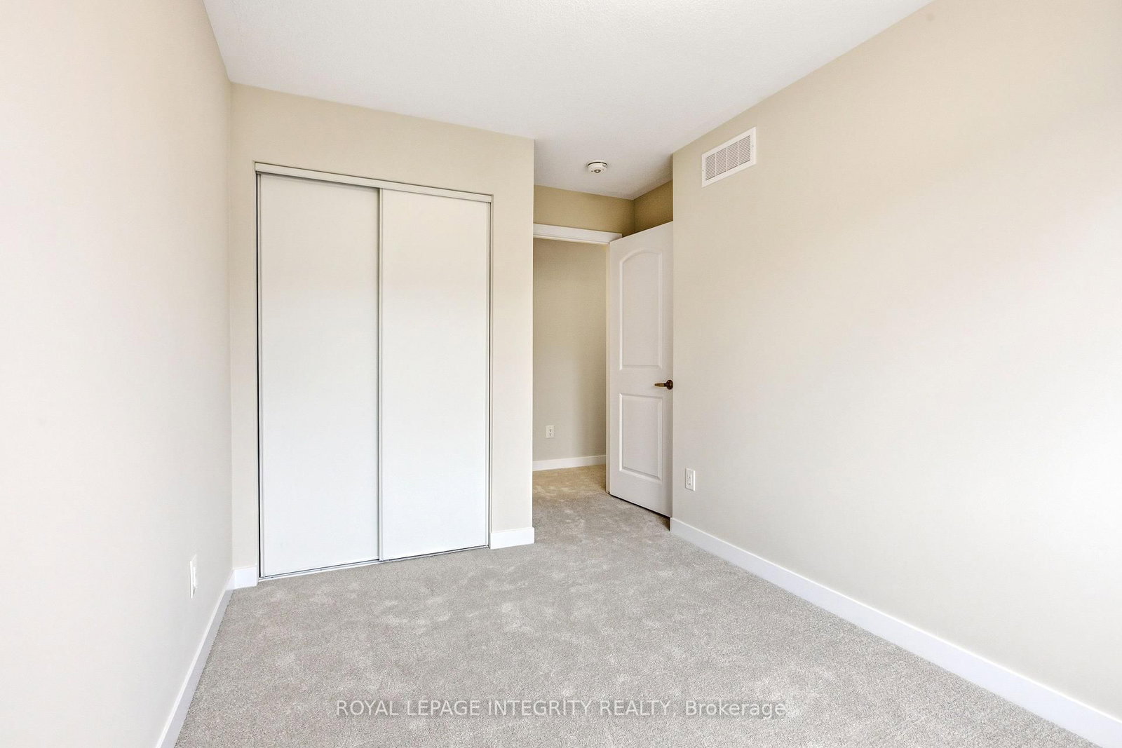 418 Les Emmerson Drive - Photo 29