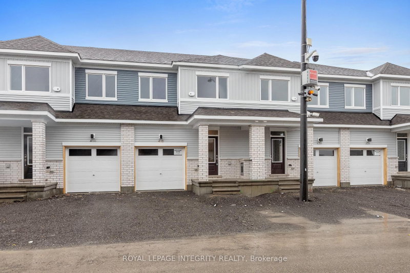 418 Les Emmerson Drive