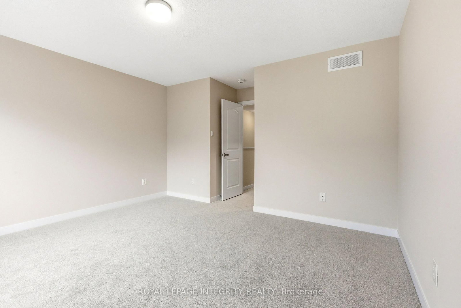 418 Les Emmerson Drive - Photo 34