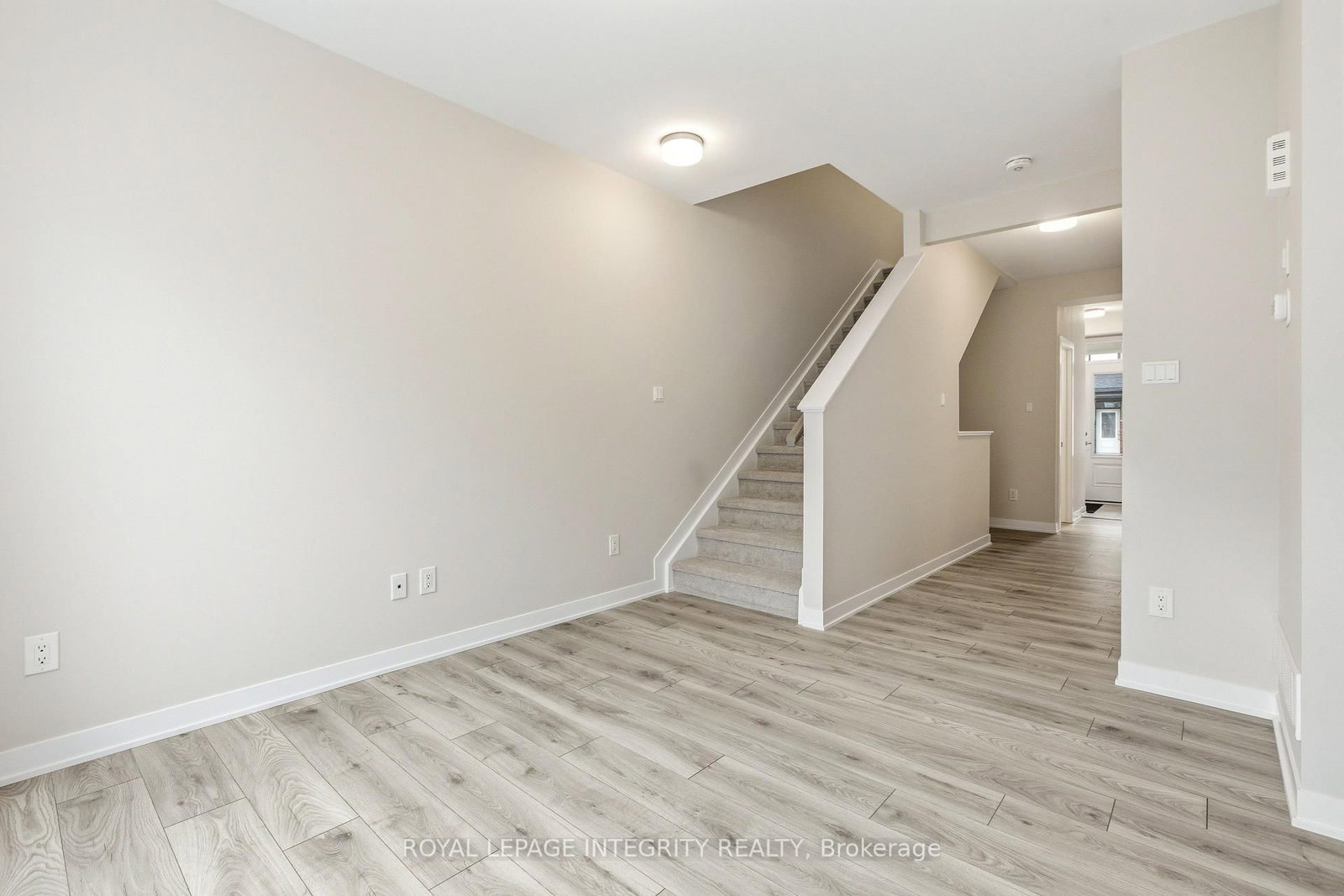 418 Les Emmerson Drive - Photo 9