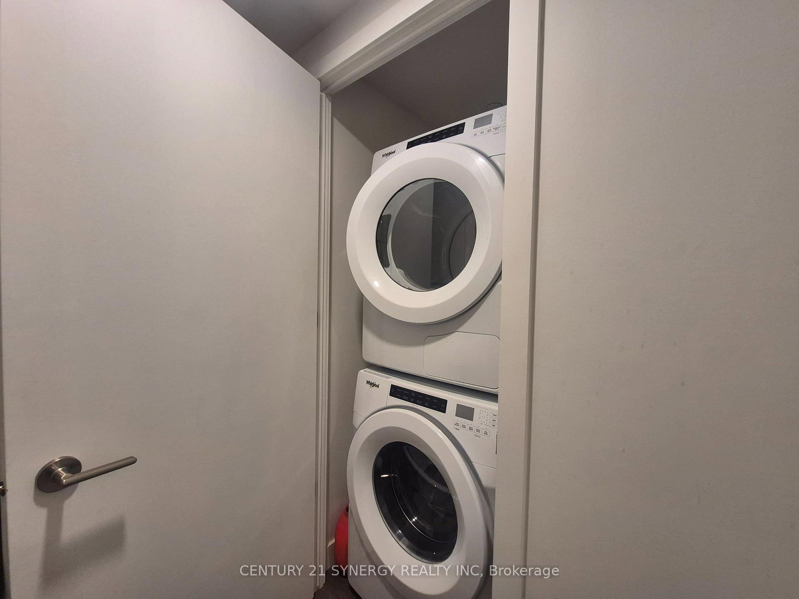 10 James Street, Unit 606 - Photo 18