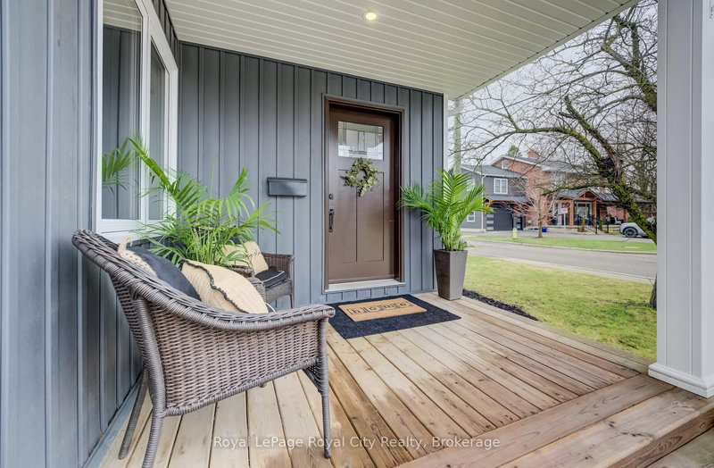 609 Woodside St, Centre Wellington, N1M 2M4 | Image 2