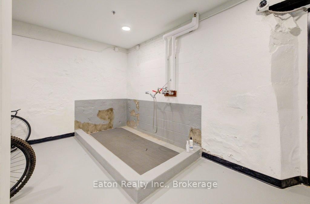 19 Guelph Avenue, Unit 5 - Photo 32