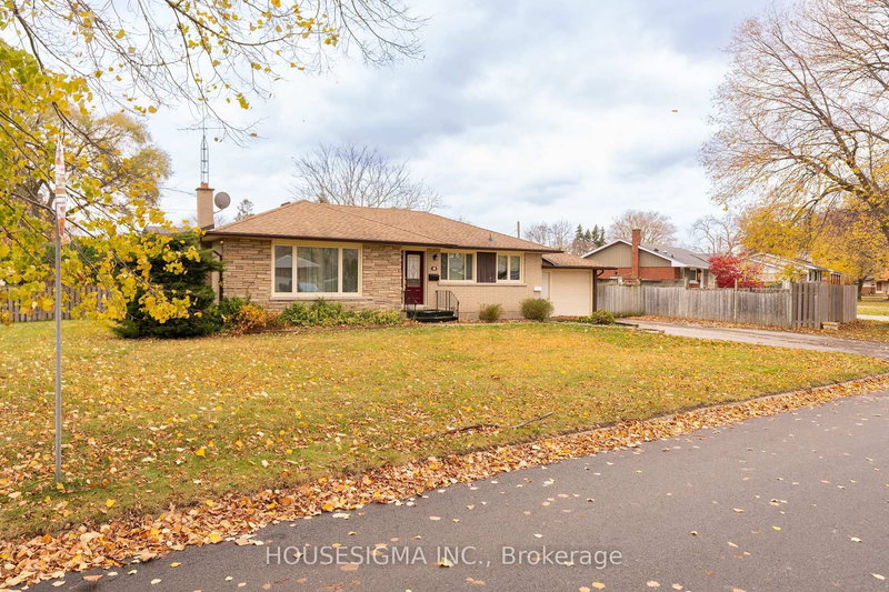 1 Cherrylane Dr N, St. Catharines, L2M 2H7 | Image 2