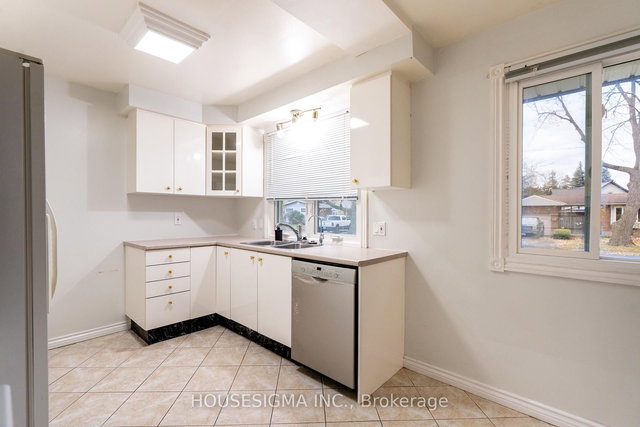 1 Cherrylane Drive N