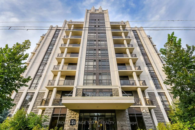 804 - 90 Charlton Avenue W