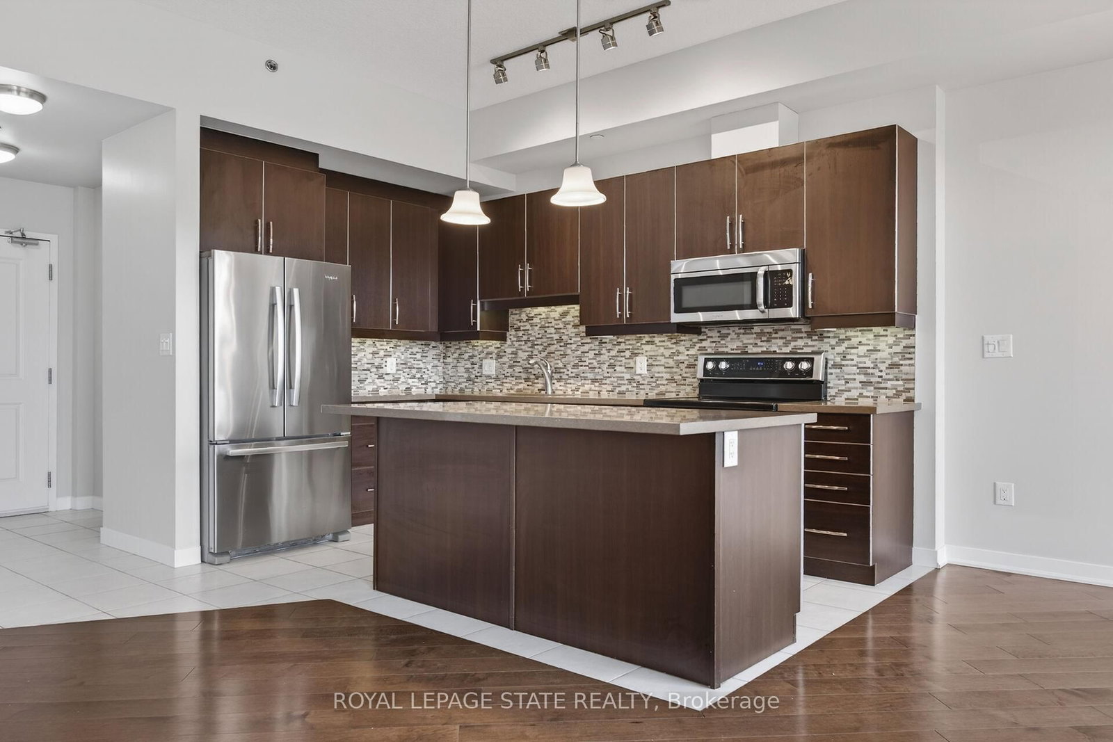 90 Charlton Avenue W • #804 • Hamilton, ON photo 6