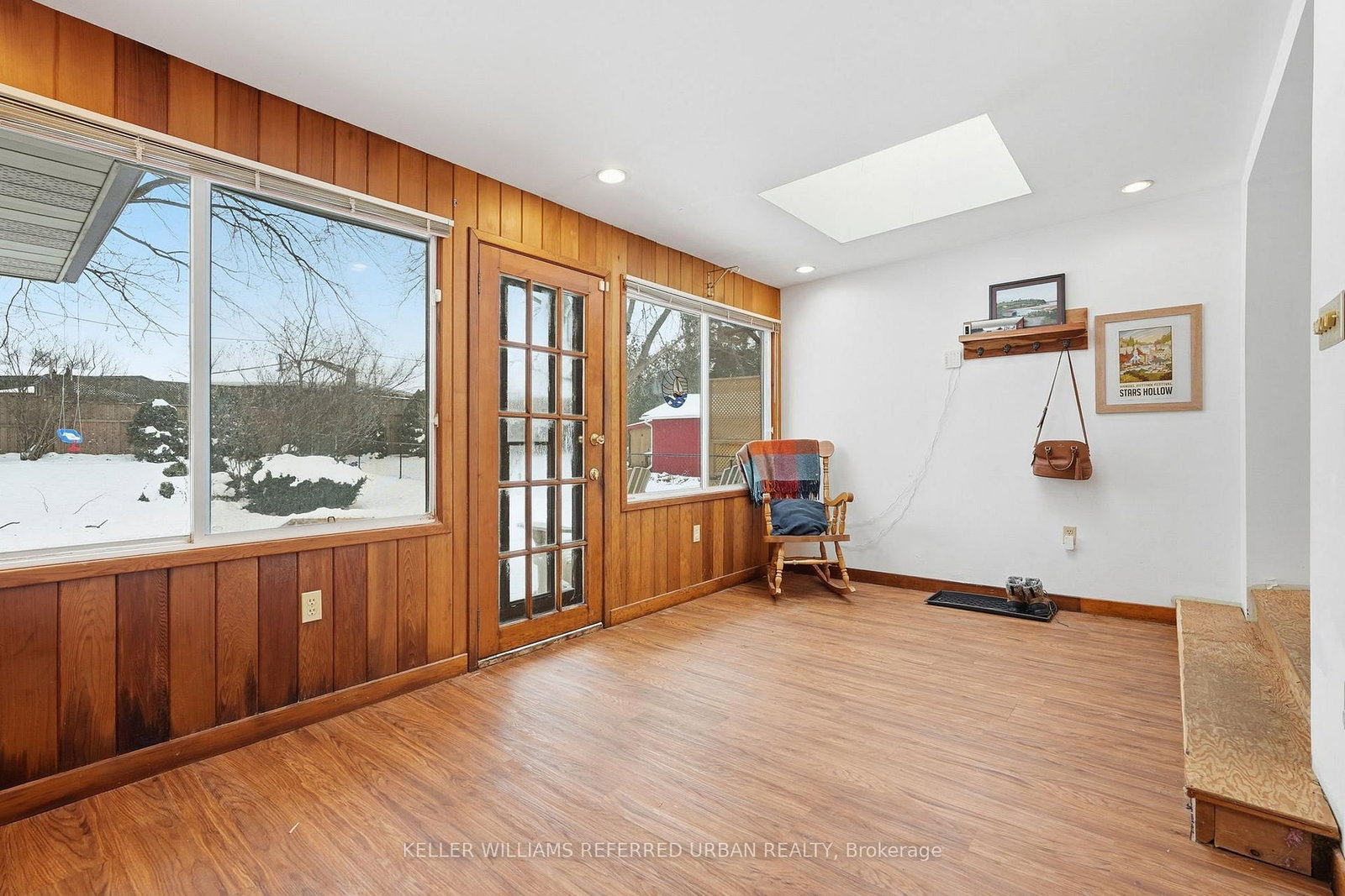 940 Brucedale Avenue E - Photo 18