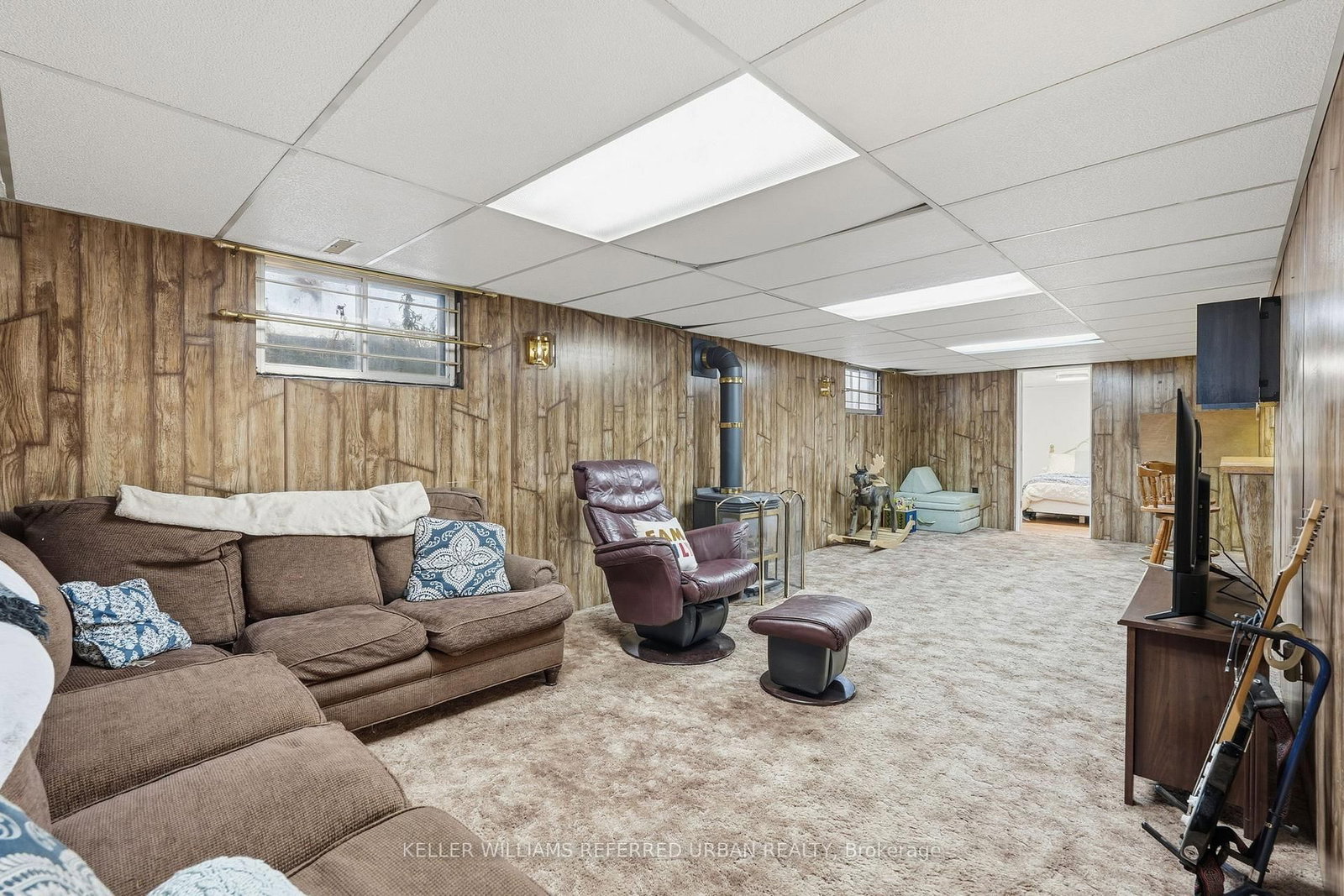 940 Brucedale Avenue E - Photo 24