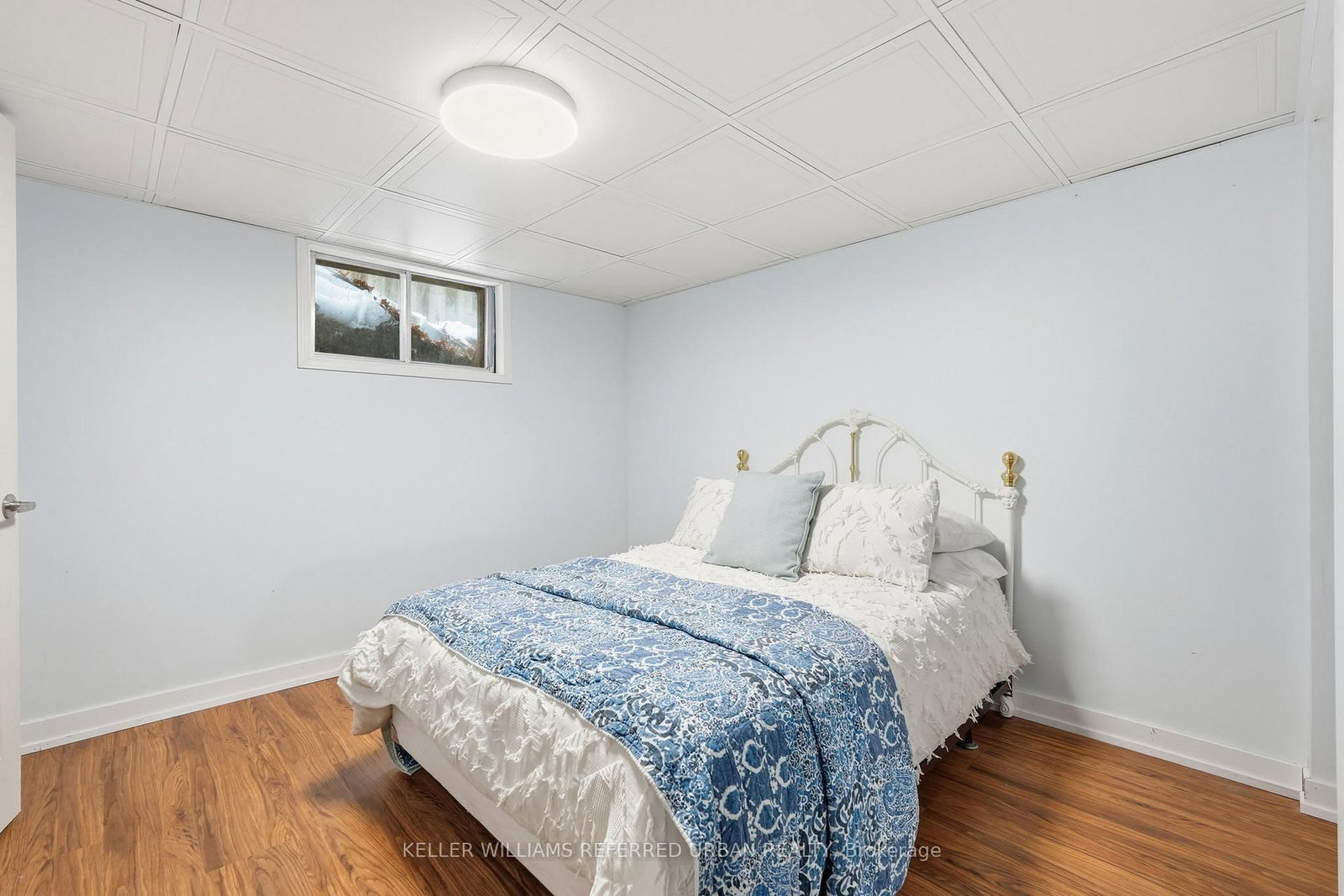 940 Brucedale Avenue E - Photo 26