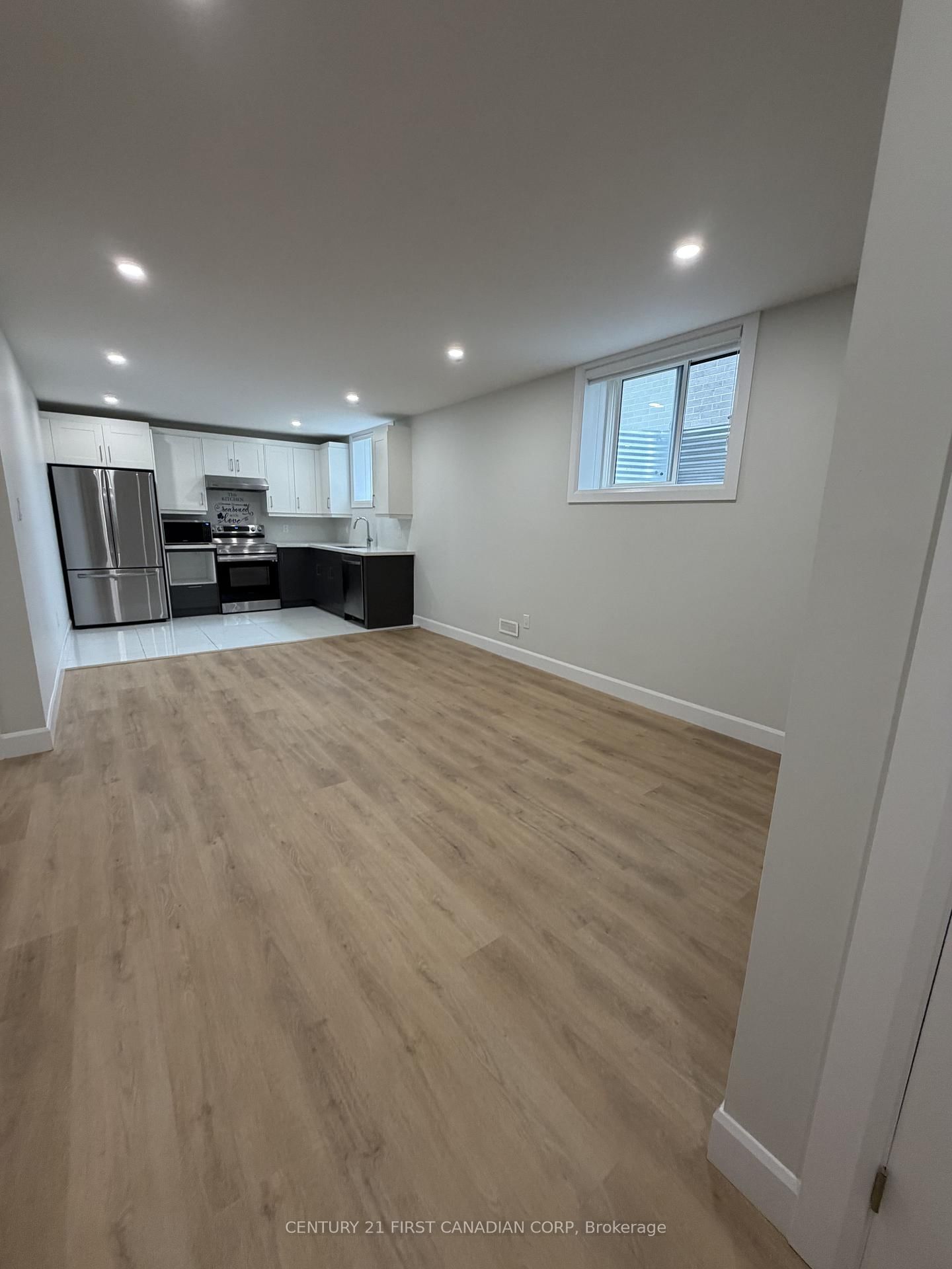 2281 Southport Crescent, Unit LOWER - Photo 6