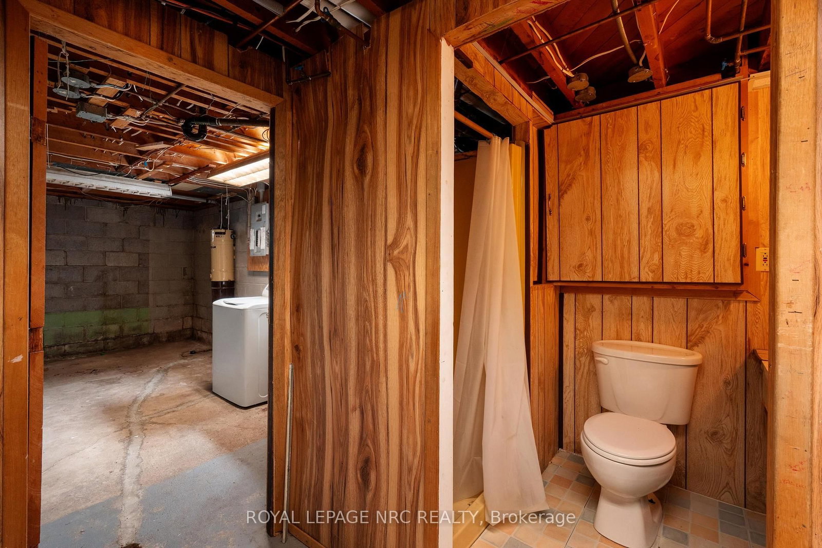 Detached House for sale at 17 Milton Road, St. Catharines, Ontario, L2P 3E7 - E. Chester - MLS: X13012224