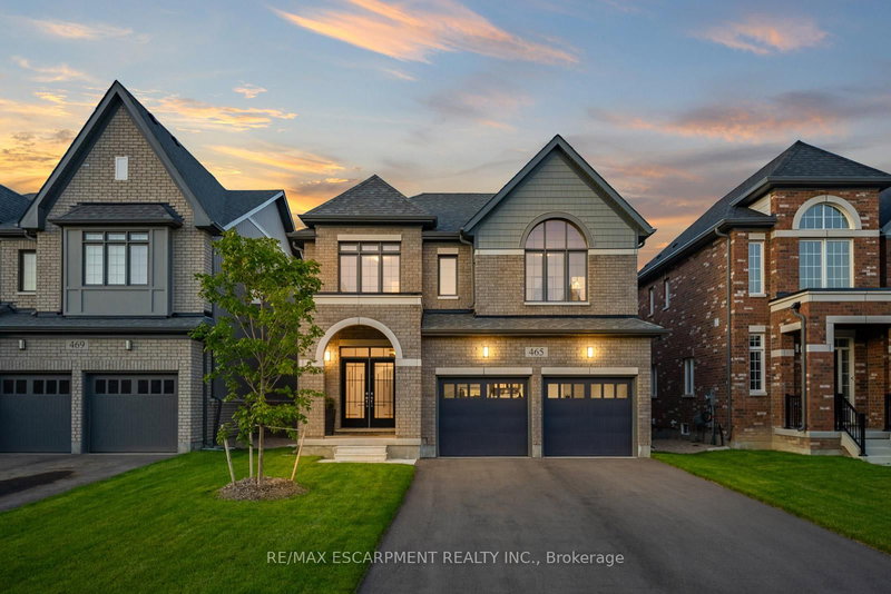 home for sale on 465 Adelaide Street