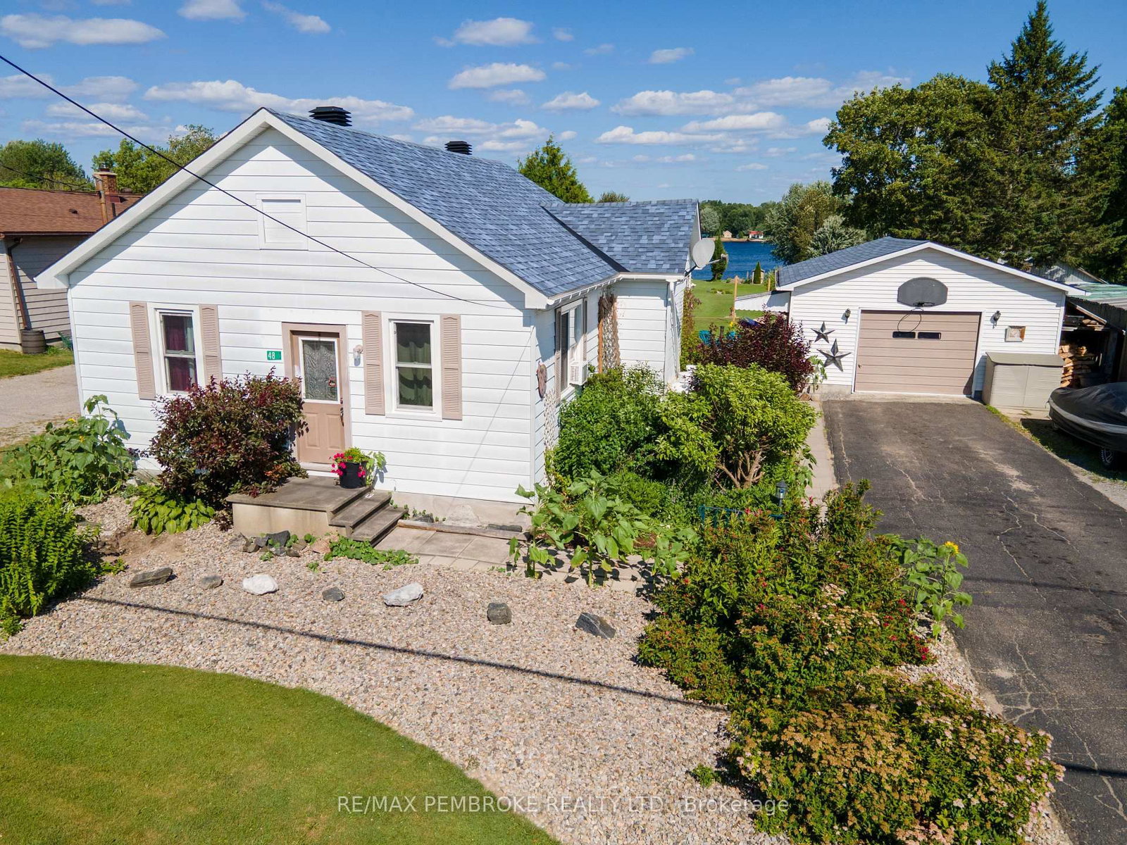 48 Lacroix Bay Road • Westmeath, ON photo 4