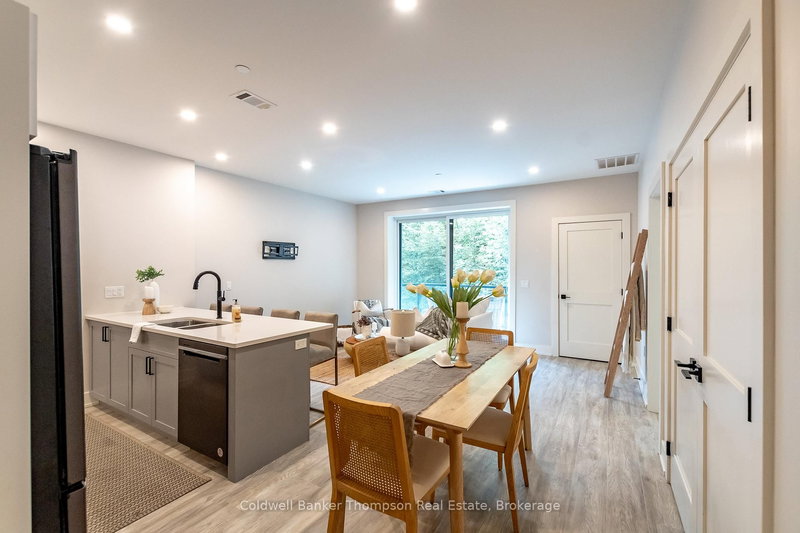 207 - 18 Campus Tr, Huntsville, P1H 0K2 | Image 2