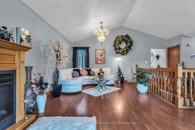 15 Gibson Drive • Tillsonburg, ON photo 6