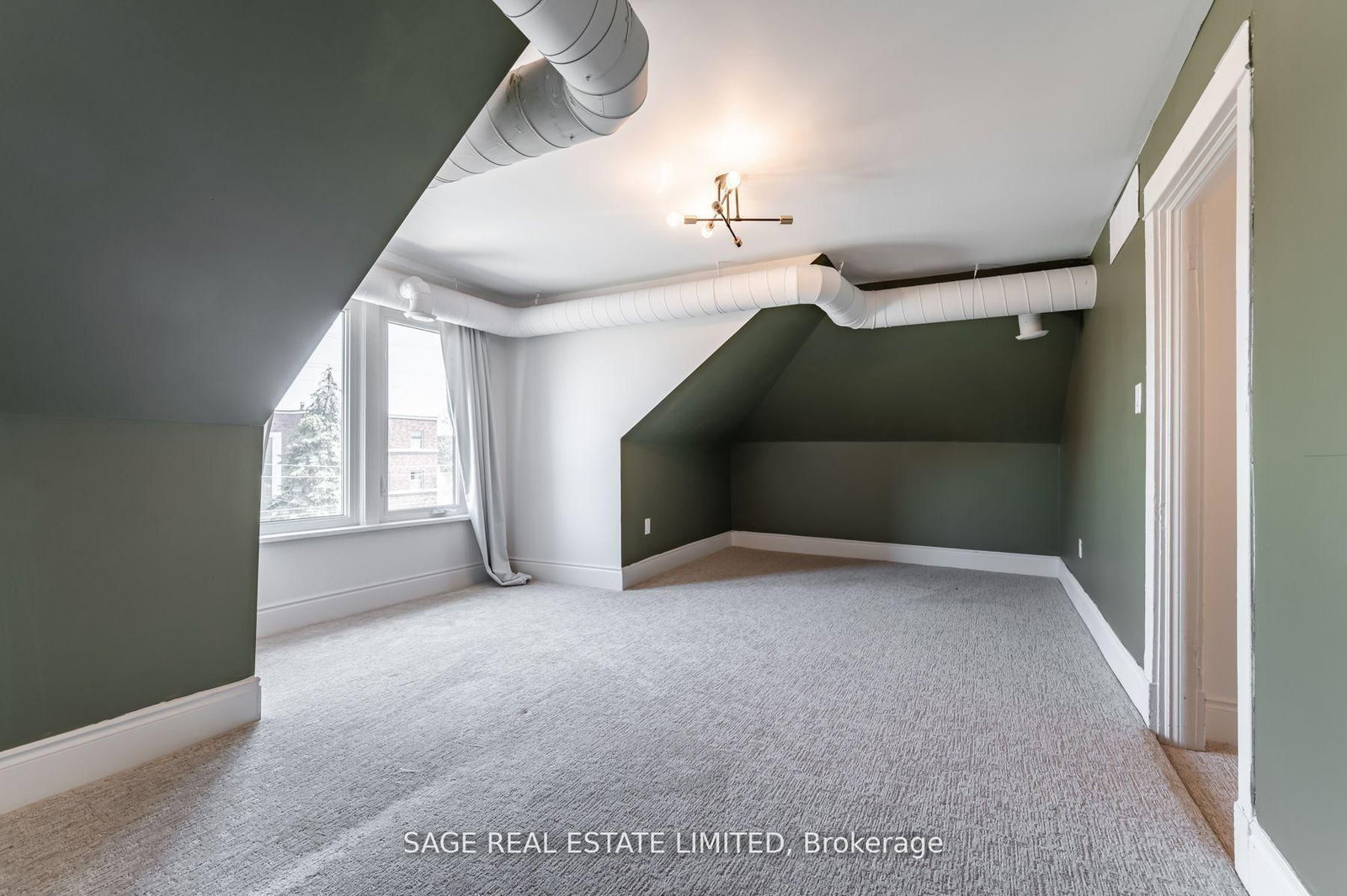 459 Aberdeen Avenue, Unit 3rd - Photo 4