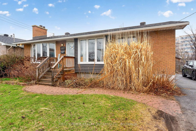 1307 Aurele St, Ottawa, K1B 3L4 | Image 2