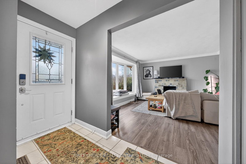 1307 Aurele St, Ottawa, K1B 3L4 | Image 3