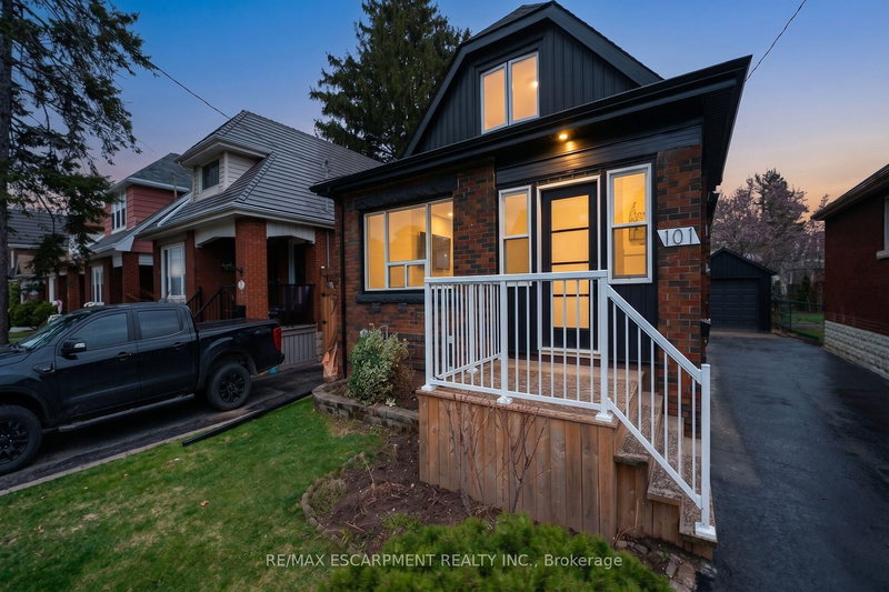 101 Houghton Ave S, Hamilton, Ontario