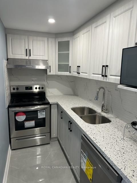 301 Buttonbush Street, Unit Bsmt - Photo 10