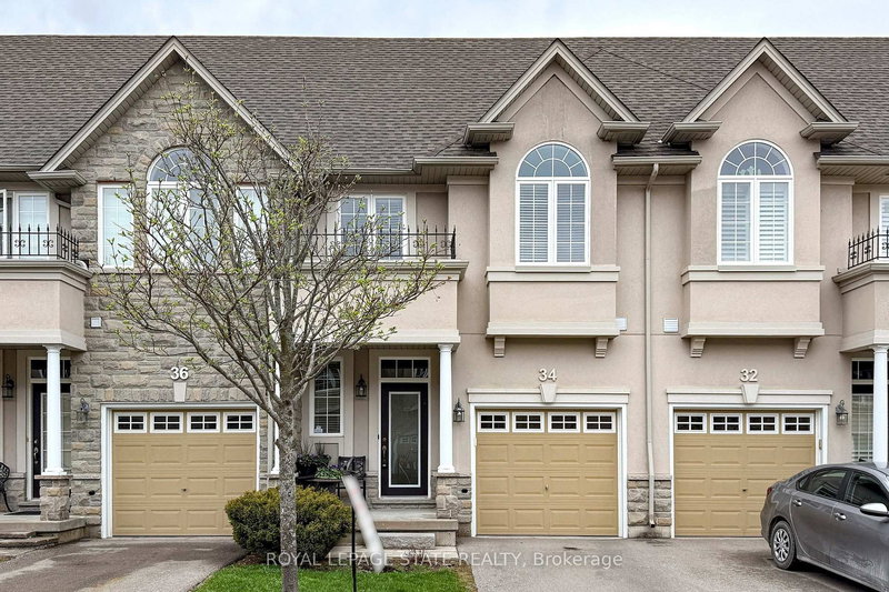34 Forest Valley Cres, Hamilton, L9H 0A7 | Image 3