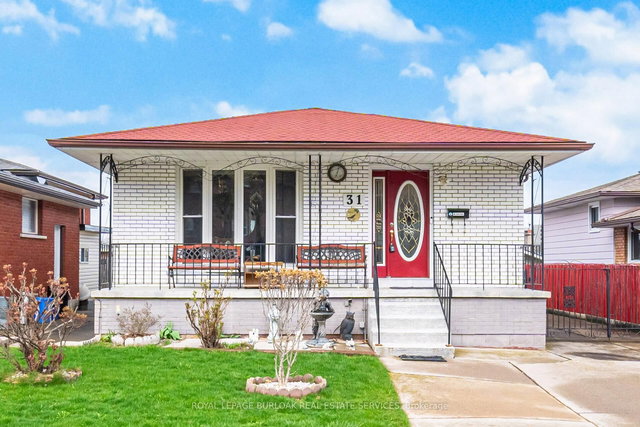 31 Summercrest Drive