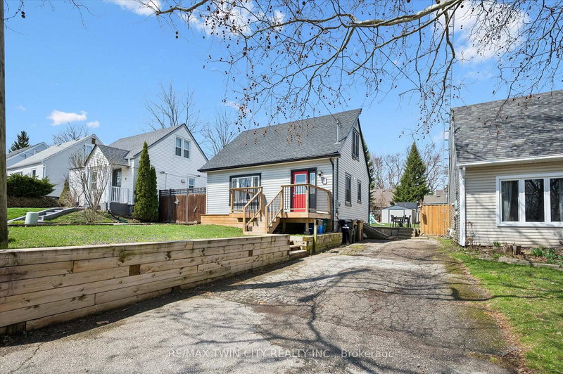 6 2 Ave, Cambridge, N1S 2B8 | Image 2