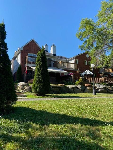 39 Shoreline Dr, Bracebridge, Ontario