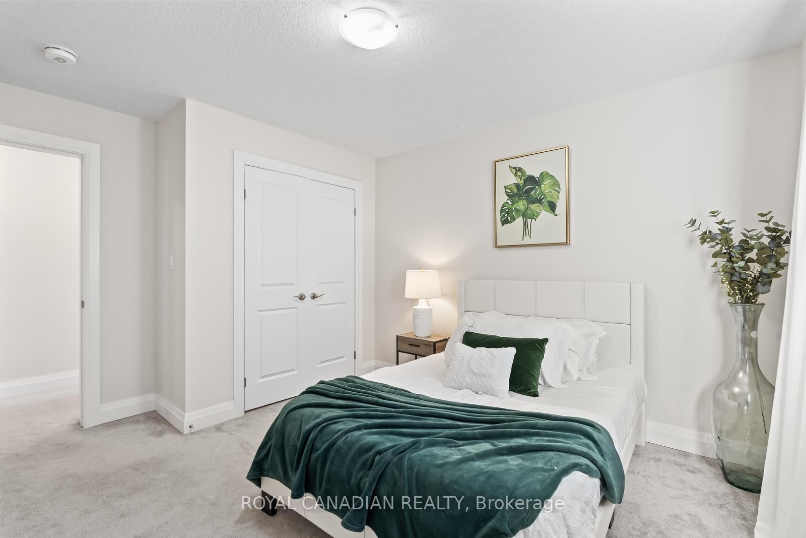 301 Buttonbush Street, Unit Upper - Photo 32