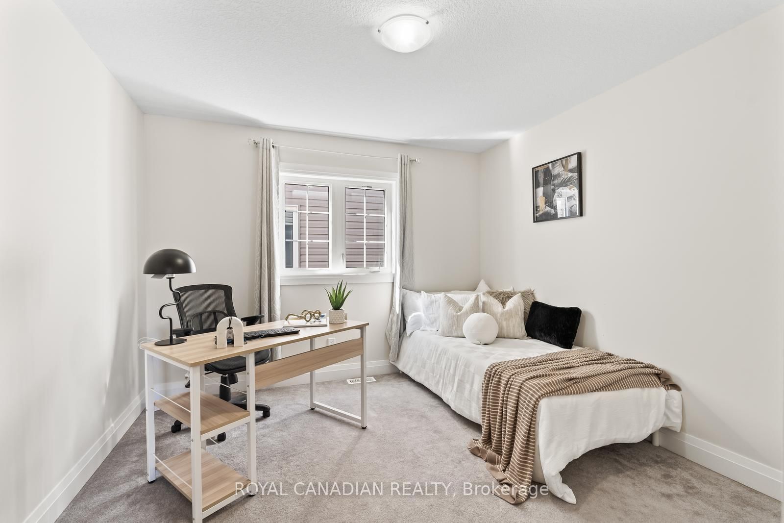 301 Buttonbush Street, Unit Upper - Photo 33