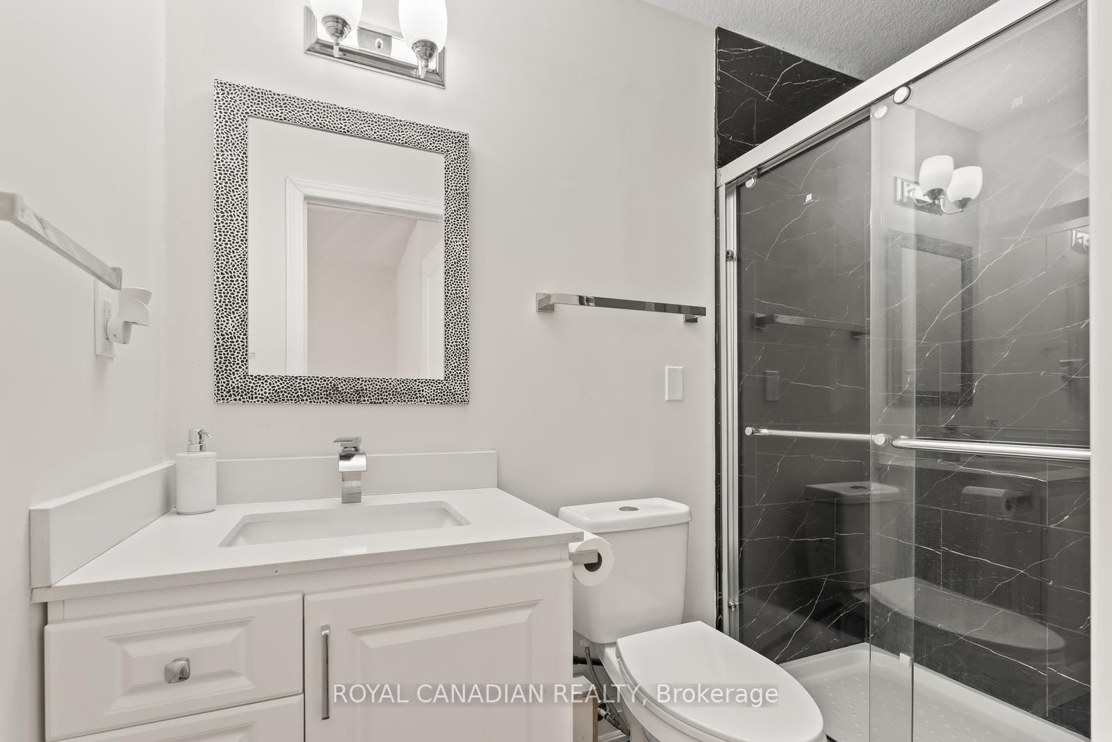 301 Buttonbush Street, Unit Upper - Photo 39