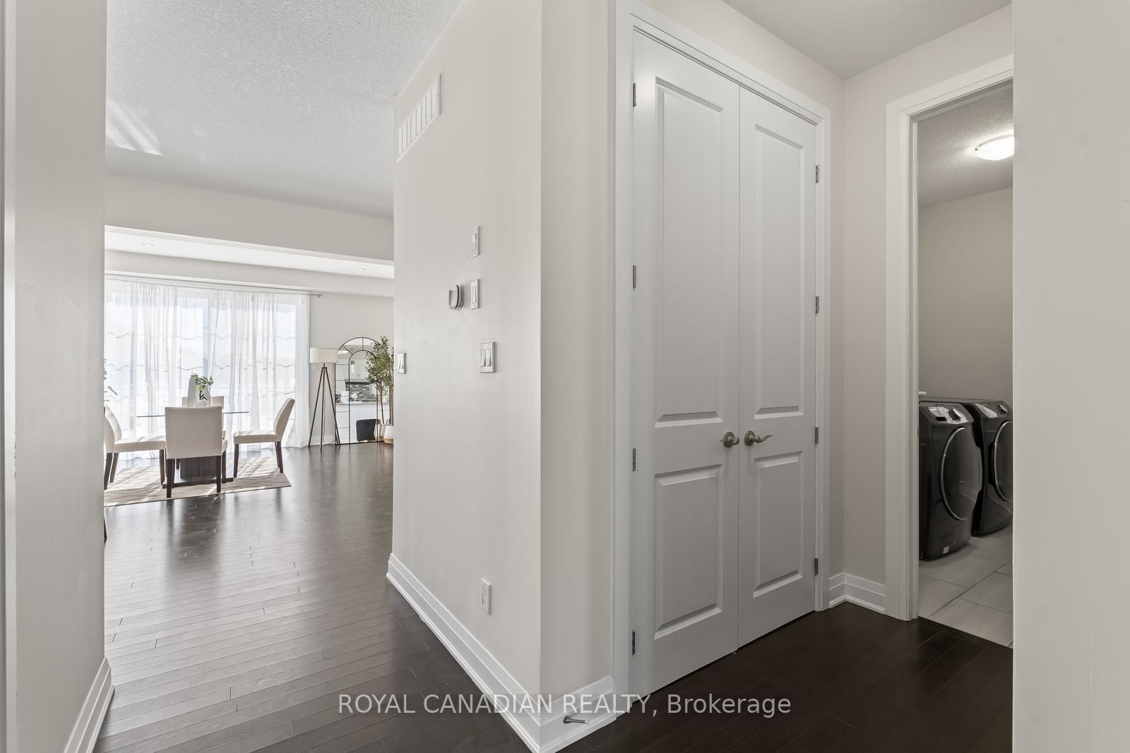 301 Buttonbush Street, Unit Upper - Photo 4