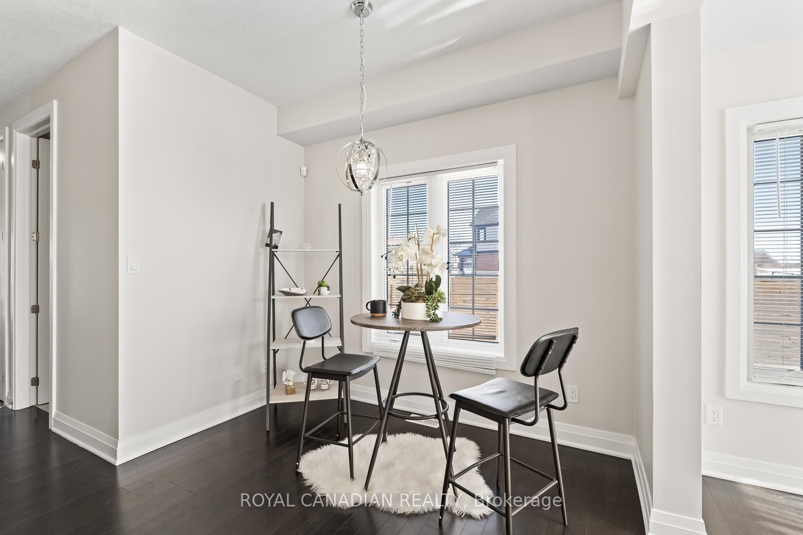 301 Buttonbush Street, Unit Upper - Photo 6