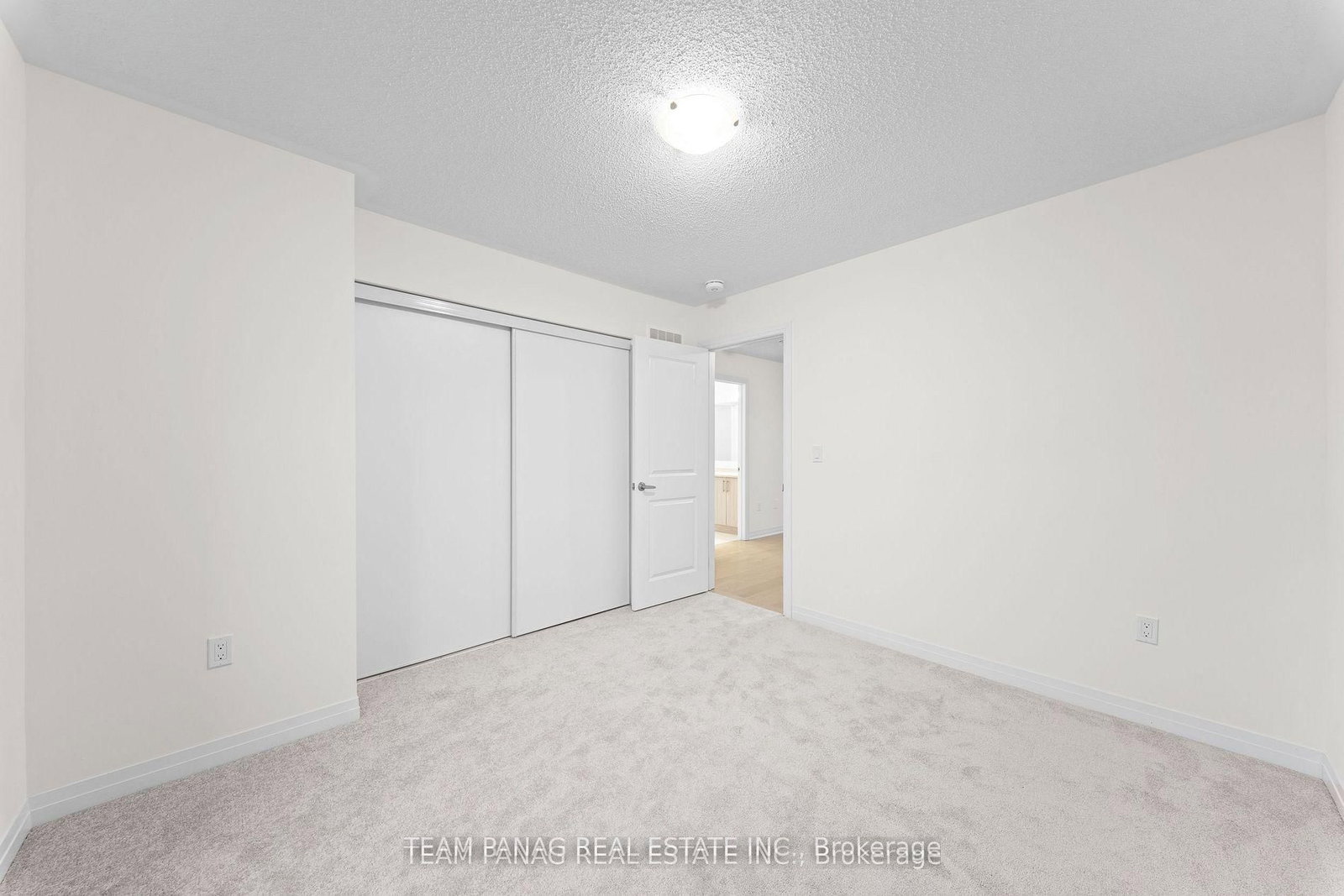 24 Tyler Avenue - Photo 24