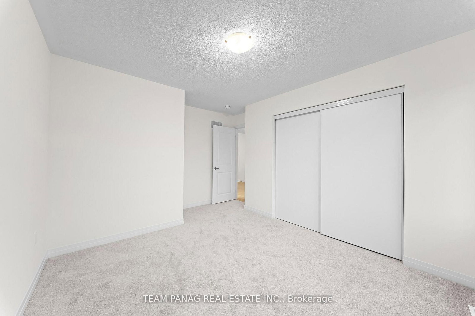 24 Tyler Avenue - Photo 26