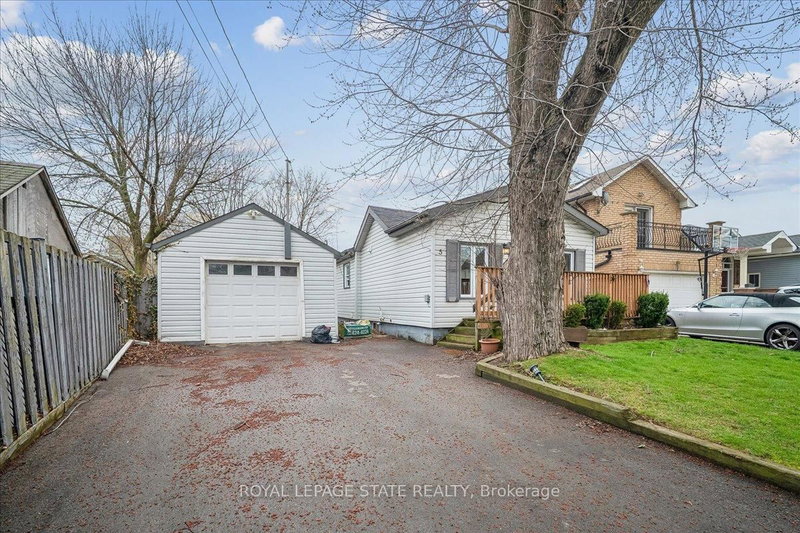 5 Herbert Crt, Hamilton, L8E 5A7 | Image 3