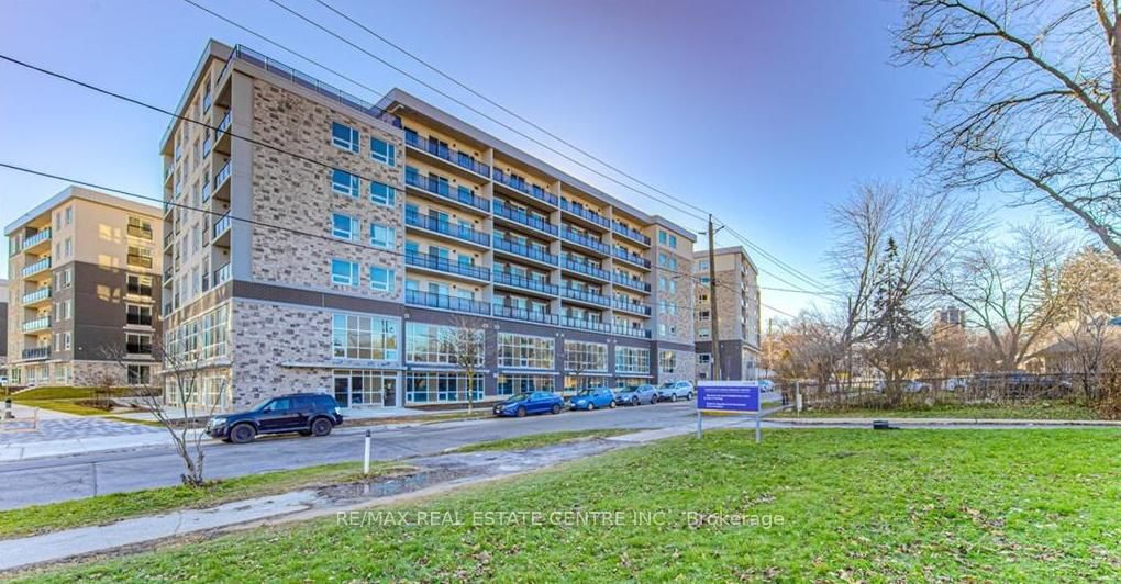 275 Larch Street, Unit 301B