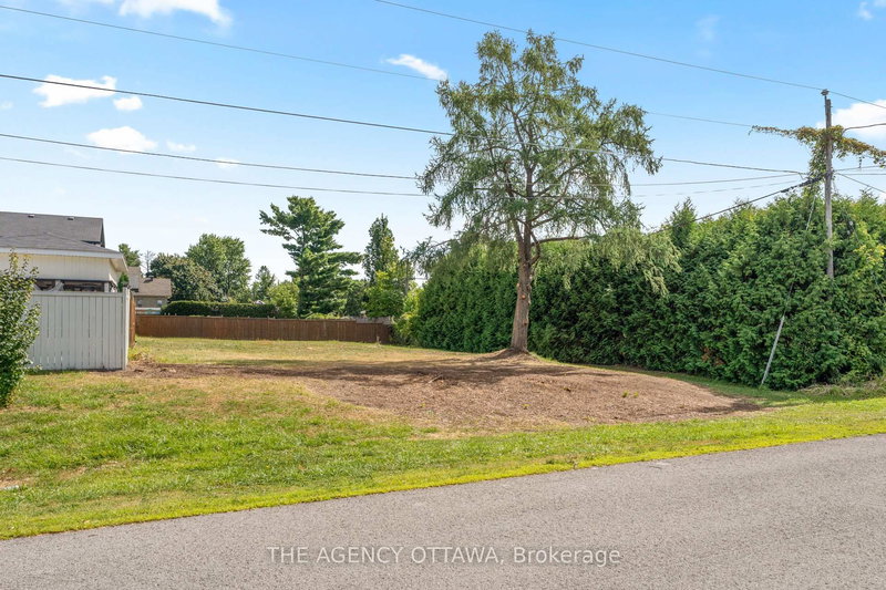 9 Doris Avenue