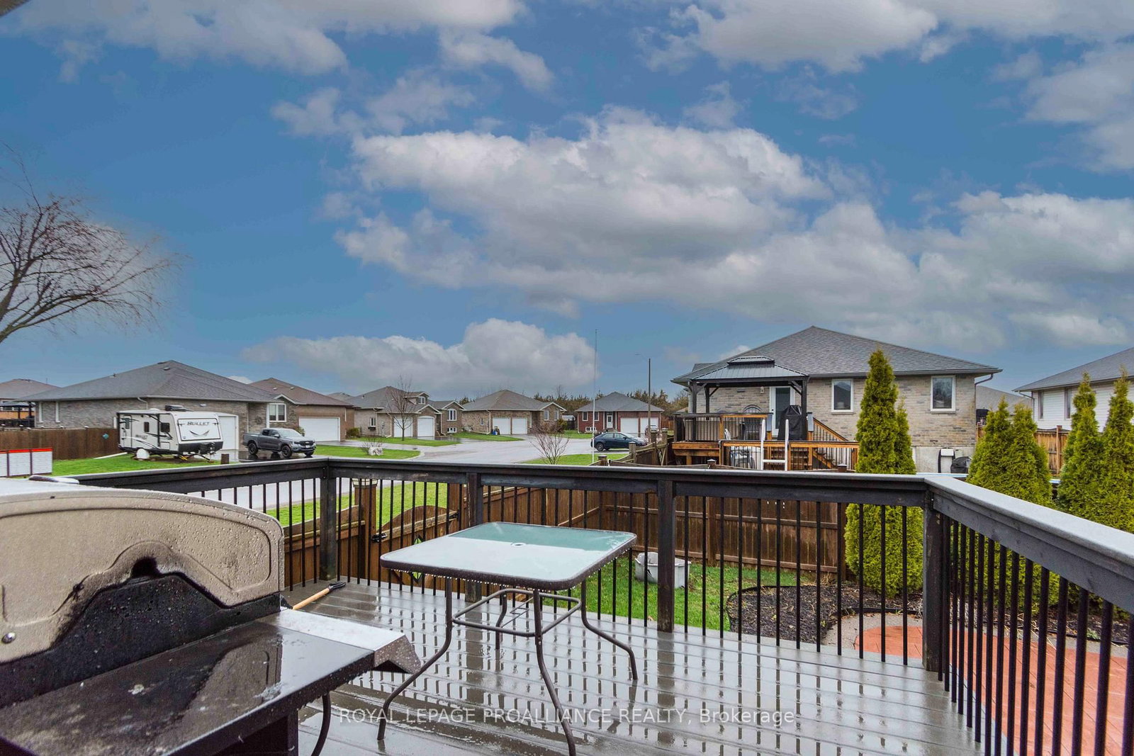 Detached House for sale at 2 Freedom Crescent, Quinte West, Ontario, K8V 0C1 - Sidney Ward - MLS: X13012872