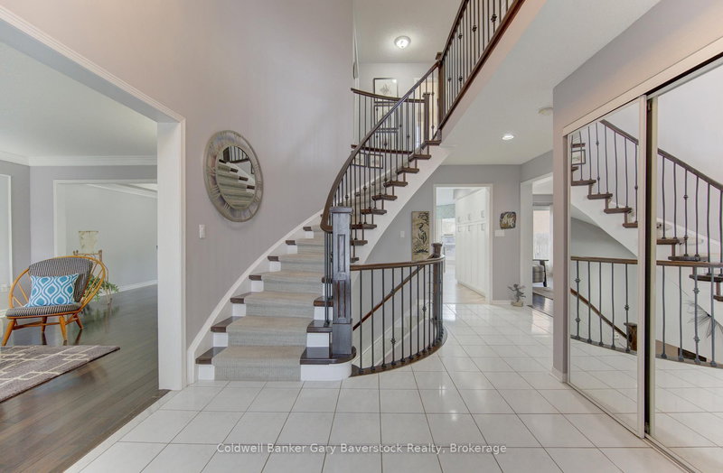 31 Bird Crt, Cambridge, N1T 1V6 | Image 2