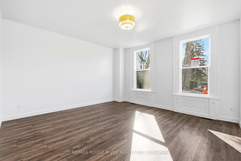 40 Charles St, Port Hope, L1A 1S4 | Image 3