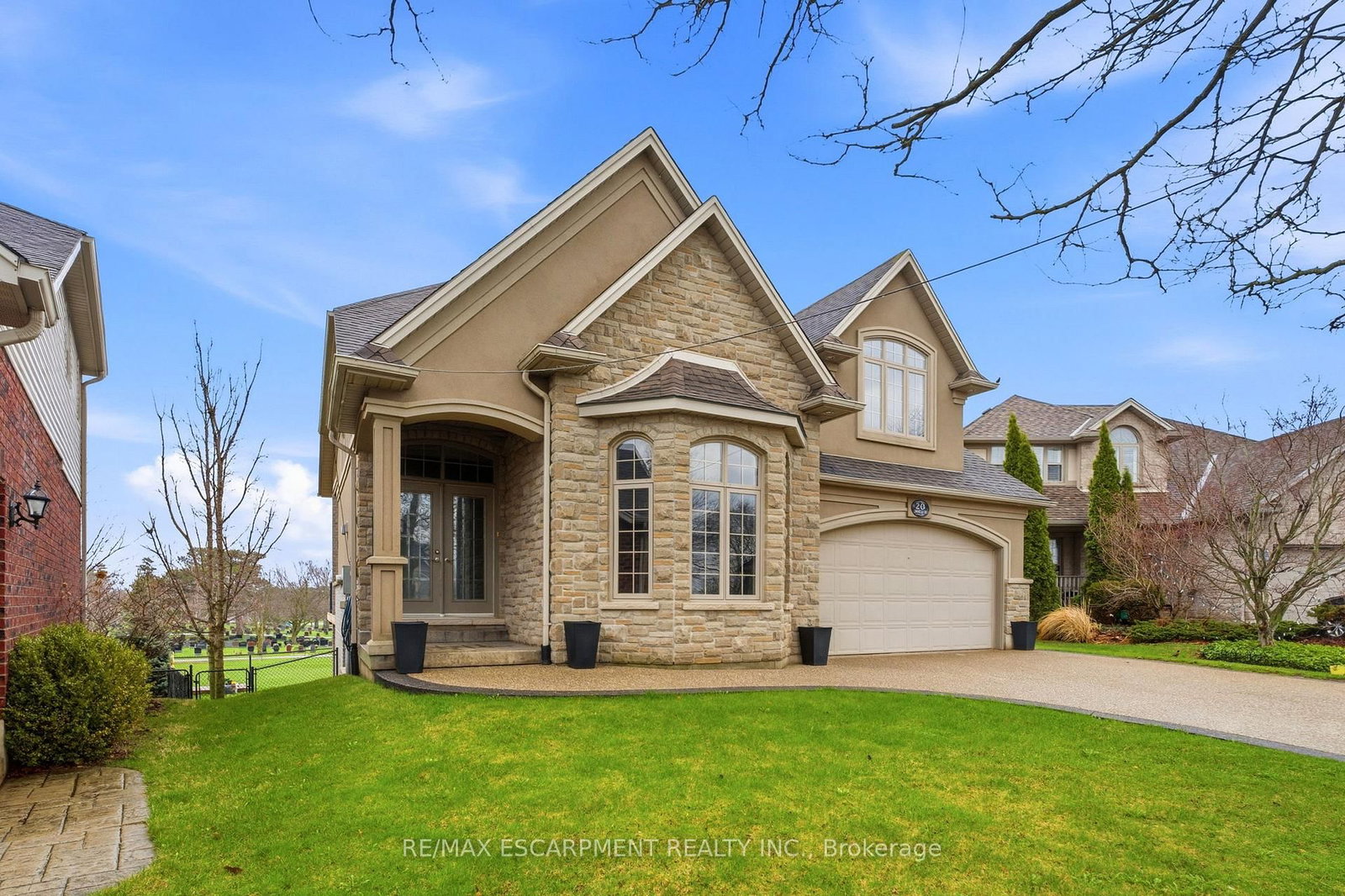 20 Zavarella Court - Photo 2