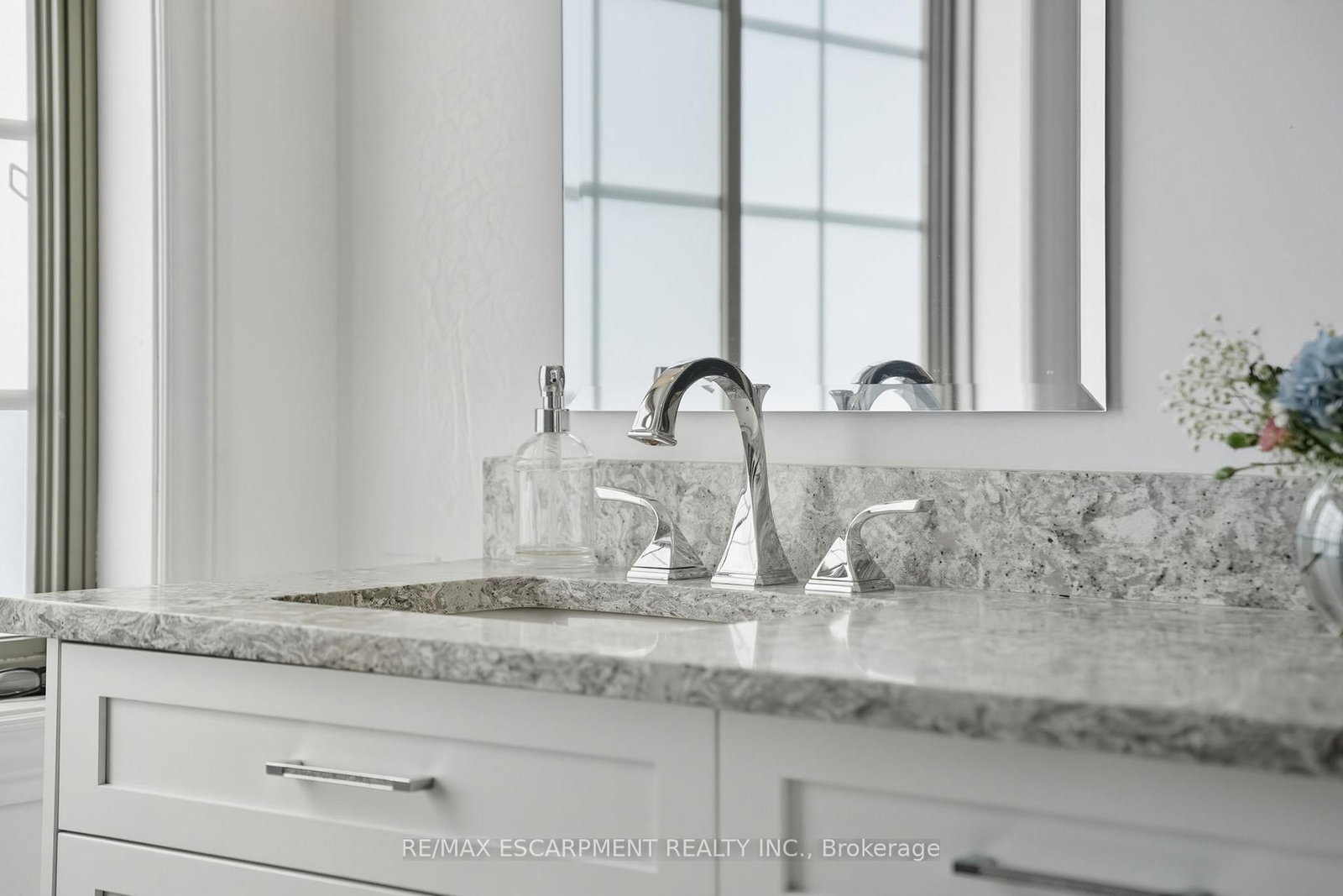 20 Zavarella Court - Photo 28