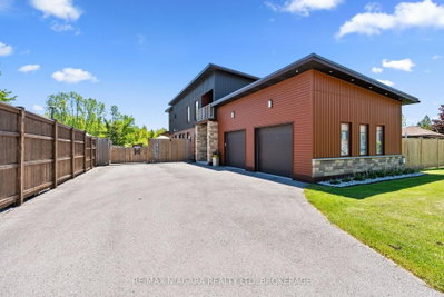 1887 DOMINION Road • Fort Erie, ON photo 8