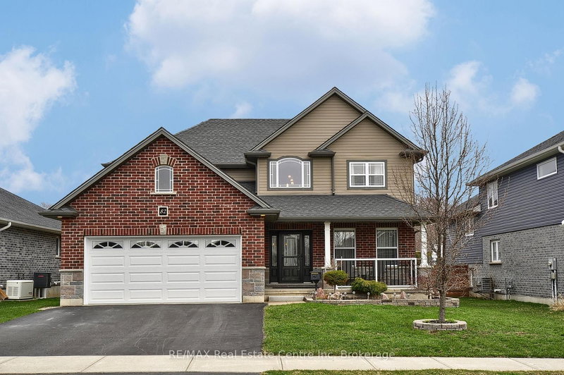 home for sale on 82 Curtis Street S